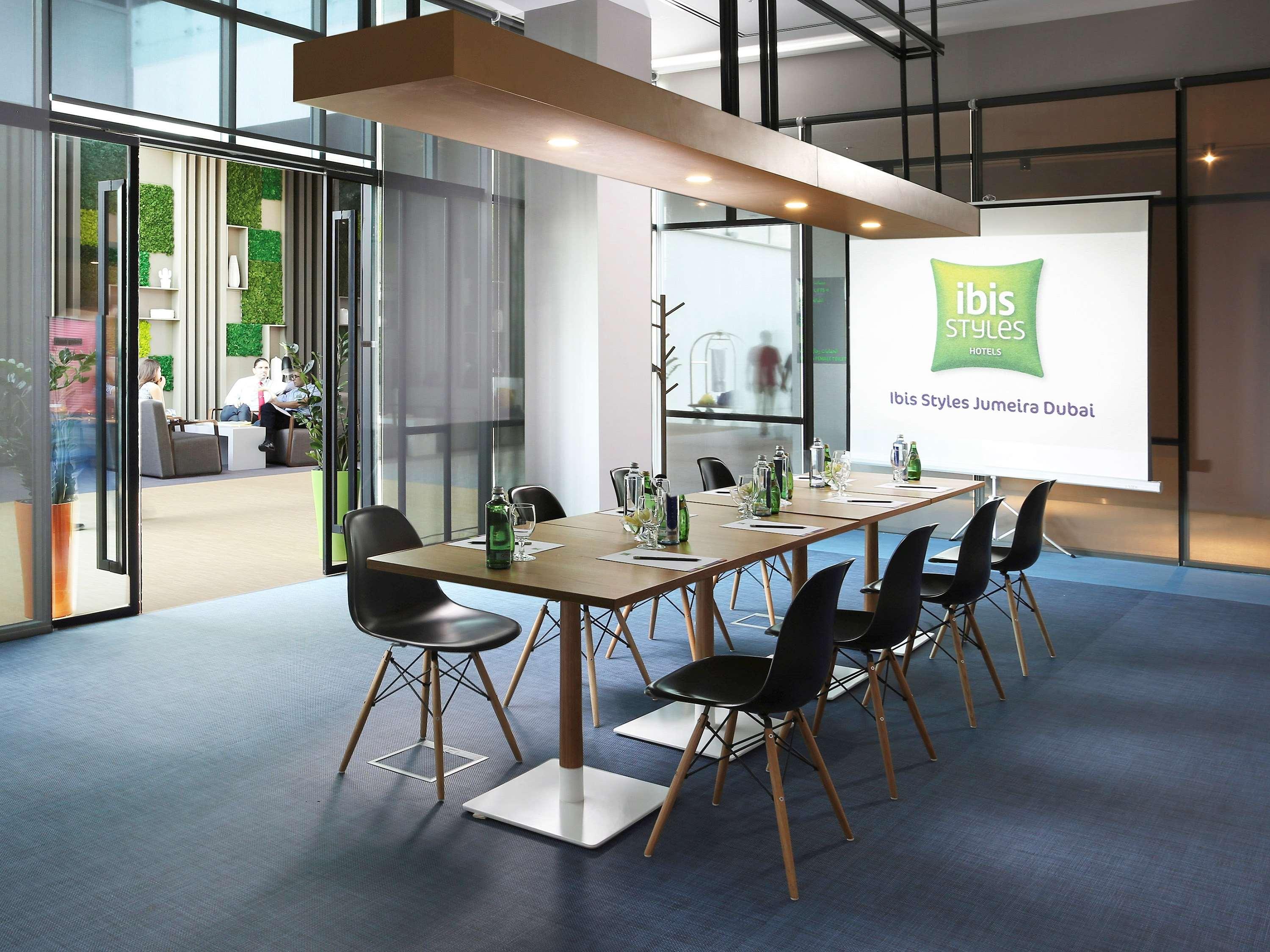 Ibis Styles Dubai Jumeira Экстерьер фото