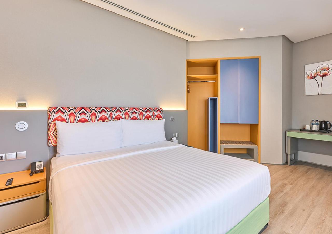 Ibis Styles Dubai Jumeira Экстерьер фото